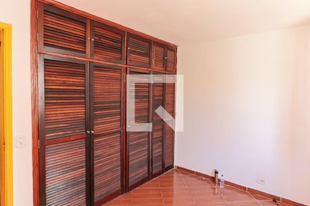 Quarto 1 de casa para alugar com 4 quartos, 220m² em Jaguaré, São Paulo