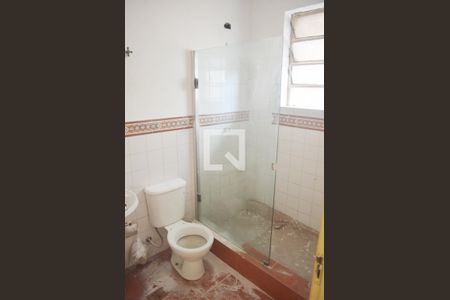 Banheiro da Suíte de apartamento para alugar com 3 quartos, 210m² em Itararé, São Vicente