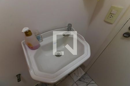 Apartamento para alugar com 166m², 3 quartos e 3 vagasLavabo
