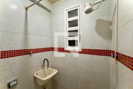 Banheiro social de kitnet/studio à venda com 1 quarto, 15m² em Centro, Rio de Janeiro