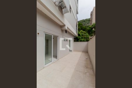 Apartamento à venda com 112m², 2 quartos e 1 vaga Apartamento à venda com 112m², 2 quartos e 1 vagaGarden Suítes