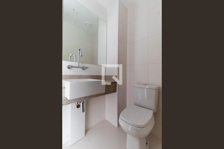 Apartamento à venda com 112m², 2 quartos e 1 vaga Apartamento à venda com 112m², 2 quartos e 1 vagaBanheiro da Suíte 1