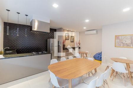 Apartamento à venda com 112m², 2 quartos e 1 vaga Apartamento à venda com 112m², 2 quartos e 1 vagaÁrea comum - Salão de festas