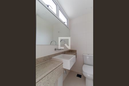 Apartamento à venda com 112m², 2 quartos e 1 vaga Apartamento à venda com 112m², 2 quartos e 1 vagaBanheiro da Suíte 2