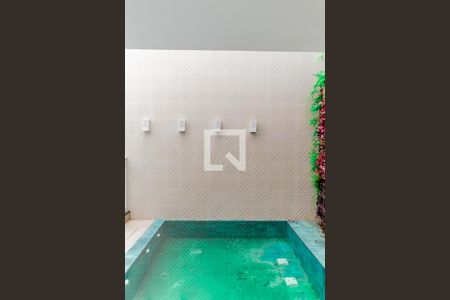 Apartamento à venda com 112m², 2 quartos e 1 vaga Apartamento à venda com 112m², 2 quartos e 1 vagaÁrea comum - Piscina