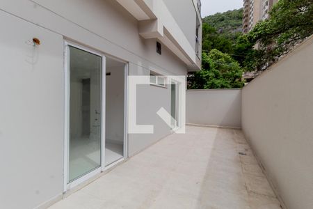 Apartamento à venda com 112m², 2 quartos e 1 vaga Apartamento à venda com 112m², 2 quartos e 1 vagaGarden Suítes