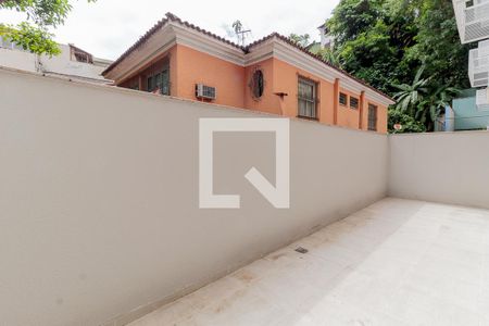 Apartamento à venda com 112m², 2 quartos e 1 vaga Apartamento à venda com 112m², 2 quartos e 1 vagaGarden Suítes