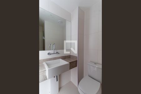 Apartamento à venda com 112m², 2 quartos e 1 vaga Apartamento à venda com 112m², 2 quartos e 1 vagaBanheiro da Suíte 1