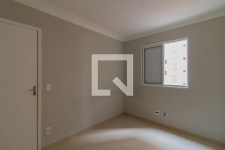 Quarto  de apartamento à venda com 2 quartos, 56m² em Jardim Flor da Montanha, Guarulhos