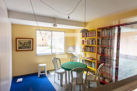 Apartamento à venda com 60m², 2 quartos e 1 vagaÁrea comum