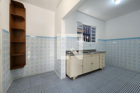 Casa à venda com 280m², 2 quartos e 2 vagasCozinha