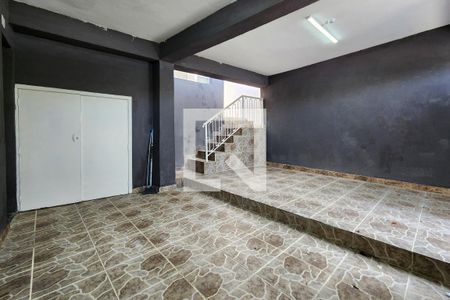 Casa à venda com 280m², 2 quartos e 2 vagasGaragem