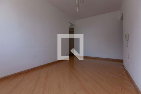 Apartamento à venda com 70m², 2 quartos e 1 vaga Apartamento à venda com 70m², 2 quartos e 1 vagaSala