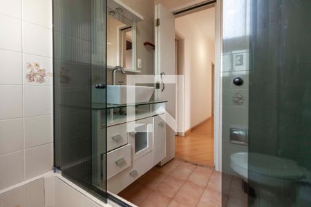 Apartamento à venda com 70m², 2 quartos e 1 vaga Apartamento à venda com 70m², 2 quartos e 1 vagaBanheiro