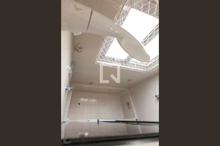 Apartamento à venda com 70m², 2 quartos e 1 vaga Apartamento à venda com 70m², 2 quartos e 1 vagaBanheiro