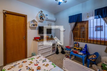 Casa de condomínio à venda com 150m², 3 quartos e 2 vagasSuíte 1