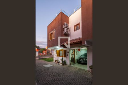 Casa de condomínio à venda com 150m², 3 quartos e 2 vagasFachada