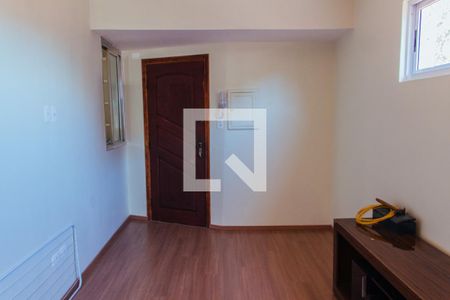Sala  de apartamento para alugar com 2 quartos, 66m² em Vila Albertina, São Paulo