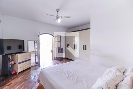 Casa à venda com 150m², 3 quartos e 2 vagas Casa à venda com 150m², 3 quartos e 2 vagasSuíte