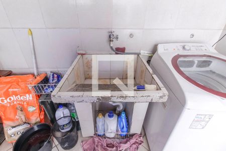 Casa à venda com 150m², 3 quartos e 2 vagas Casa à venda com 150m², 3 quartos e 2 vagasÁrea de Serviço