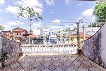 Casa à venda com 150m², 3 quartos e 2 vagas Casa à venda com 150m², 3 quartos e 2 vagasTerraço da Suíte