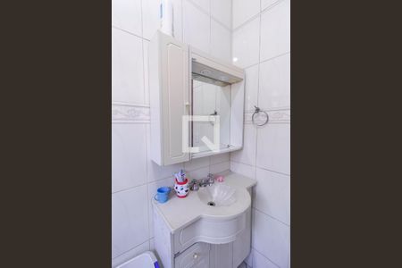 Casa à venda com 150m², 3 quartos e 2 vagas Casa à venda com 150m², 3 quartos e 2 vagasBanheiro 3