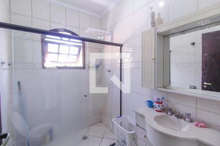 Casa à venda com 150m², 3 quartos e 2 vagas Casa à venda com 150m², 3 quartos e 2 vagasBanheiro 3
