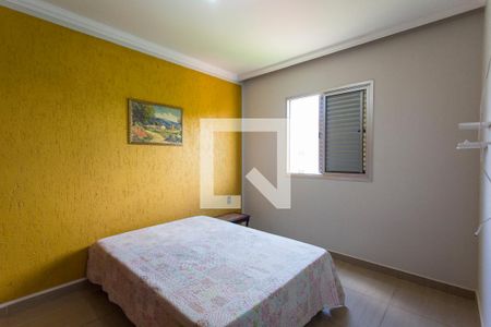 Quarto 1 de apartamento para alugar com 2 quartos, 65m² em Santa Mônica, Uberlândia
