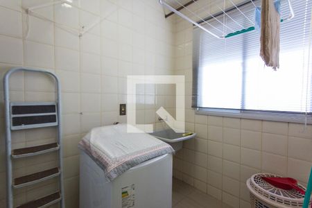Apartamento para alugar com 65m², 2 quartos e 1 vagaÁrea de Serviço