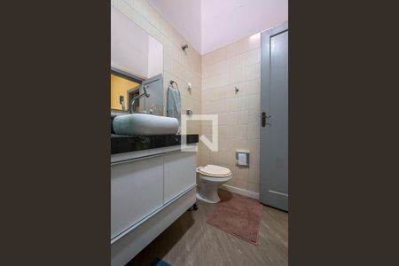 Casa à venda com 86m², 2 quartos e 1 vaga Casa à venda com 86m², 2 quartos e 1 vagaBanheiro