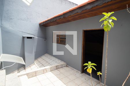 Casa à venda com 200m², 4 quartos e 3 vagasQuintal 2