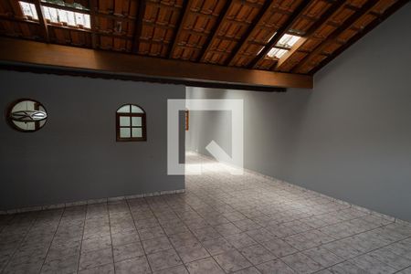 Casa à venda com 200m², 4 quartos e 3 vagasGaragem