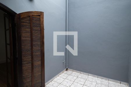 Casa à venda com 200m², 4 quartos e 3 vagasQuintal 1