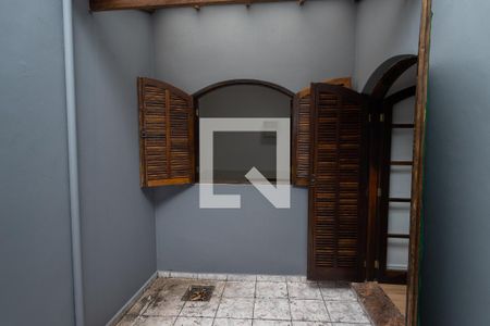 Casa à venda com 200m², 4 quartos e 3 vagasQuintal 1