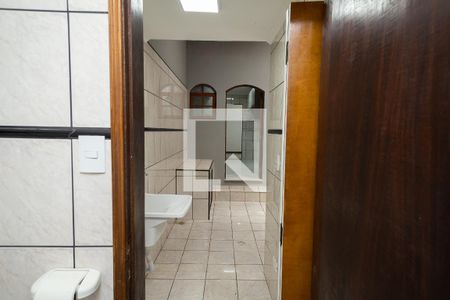 Casa à venda com 200m², 4 quartos e 3 vagasBanheiro de Serviço