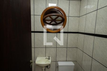 Casa à venda com 200m², 4 quartos e 3 vagasBanheiro de Serviço