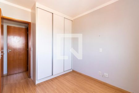 Apartamento à venda com 94m², 3 quartos e 2 vagasQuarto 1