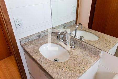 Apartamento à venda com 94m², 3 quartos e 2 vagasBanheiro da Suíte