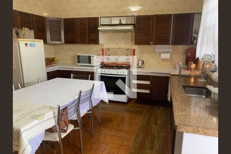 Casa à venda com 2 quartos, 0m² em Vila Basileia, São Paulo