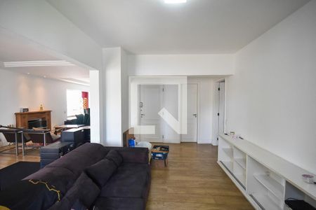 Sala de tv de apartamento à venda com 3 quartos, 206m² em Vila Andrade, São Paulo
