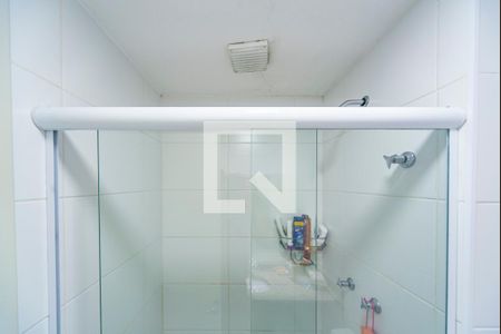 Apartamento à venda com 117m², 2 quartos e 1 vaga Apartamento à venda com 117m², 2 quartos e 1 vagaBanheiro