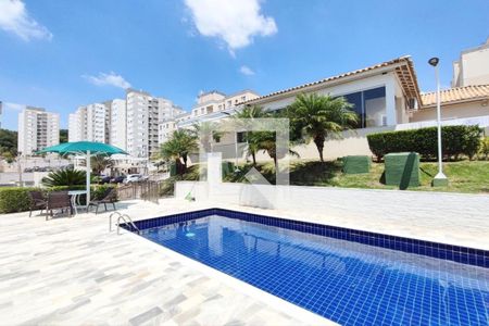 Apartamento à venda com 50m², 2 quartos e 1 vaga Apartamento à venda com 50m², 2 quartos e 1 vagaÁrea comum - Piscina