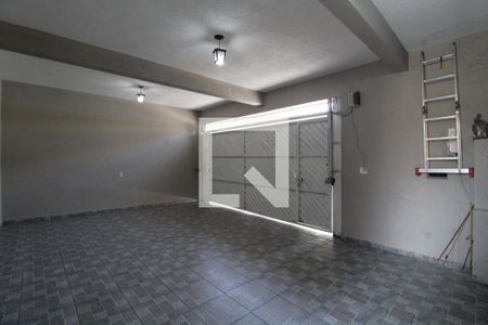 Casa à venda com 270m², 3 quartos e 3 vagasGaragem