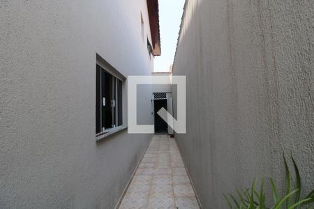 Casa à venda com 270m², 3 quartos e 3 vagasQuintal lateral