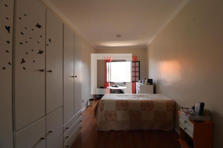 Casa à venda com 270m², 3 quartos e 3 vagasQuarto 2