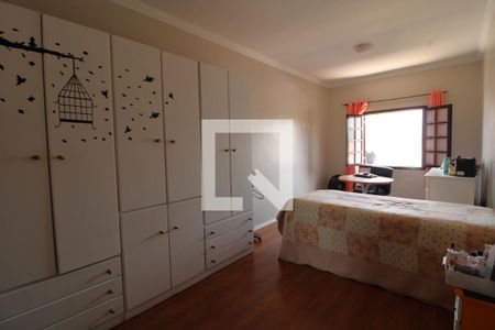 Casa à venda com 270m², 3 quartos e 3 vagasQuarto 2