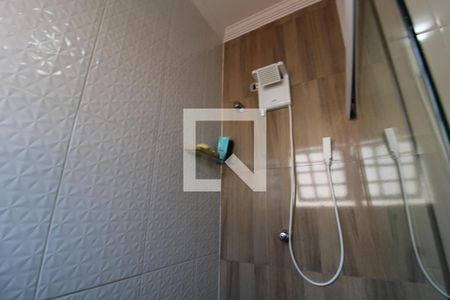 Casa à venda com 270m², 3 quartos e 3 vagasChuveiro banheiro da suíte