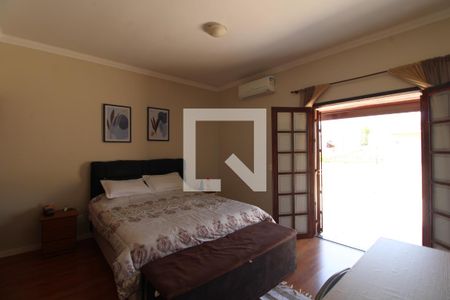 Casa à venda com 270m², 3 quartos e 3 vagasSuíte