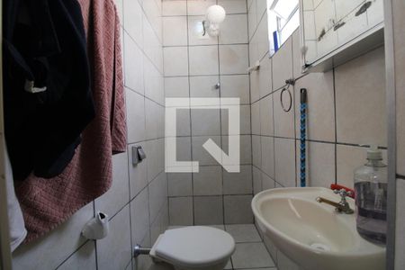 Casa à venda com 270m², 3 quartos e 3 vagasBanheiro de serviço