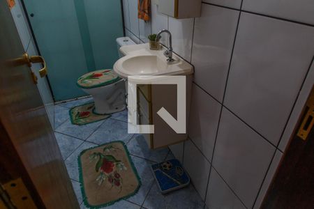 Casa à venda com 400m², 4 quartos e 3 vagas Casa à venda com 400m², 4 quartos e 3 vagasBanheiro 2